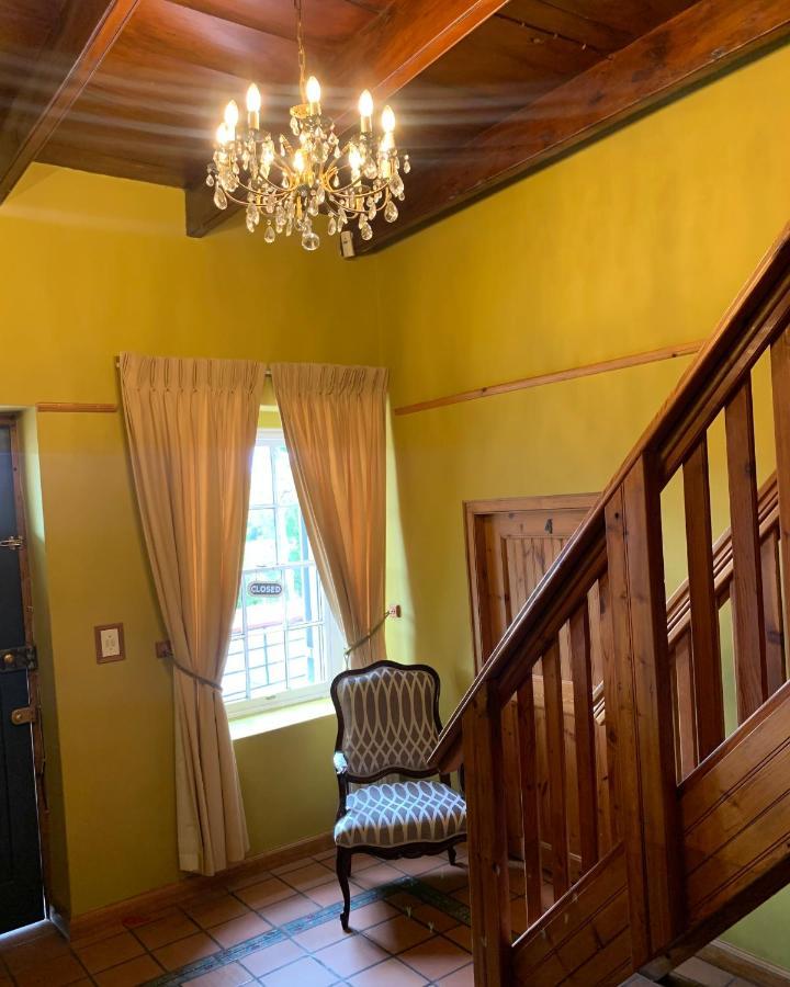 Port Wine Guesthouse Calitzdorp Bagian luar foto