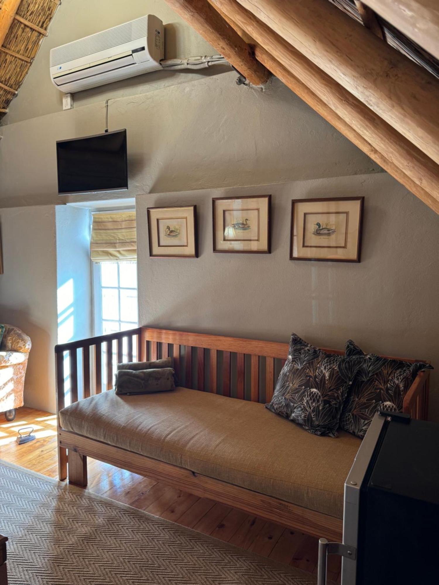 Port Wine Guesthouse Calitzdorp Bagian luar foto