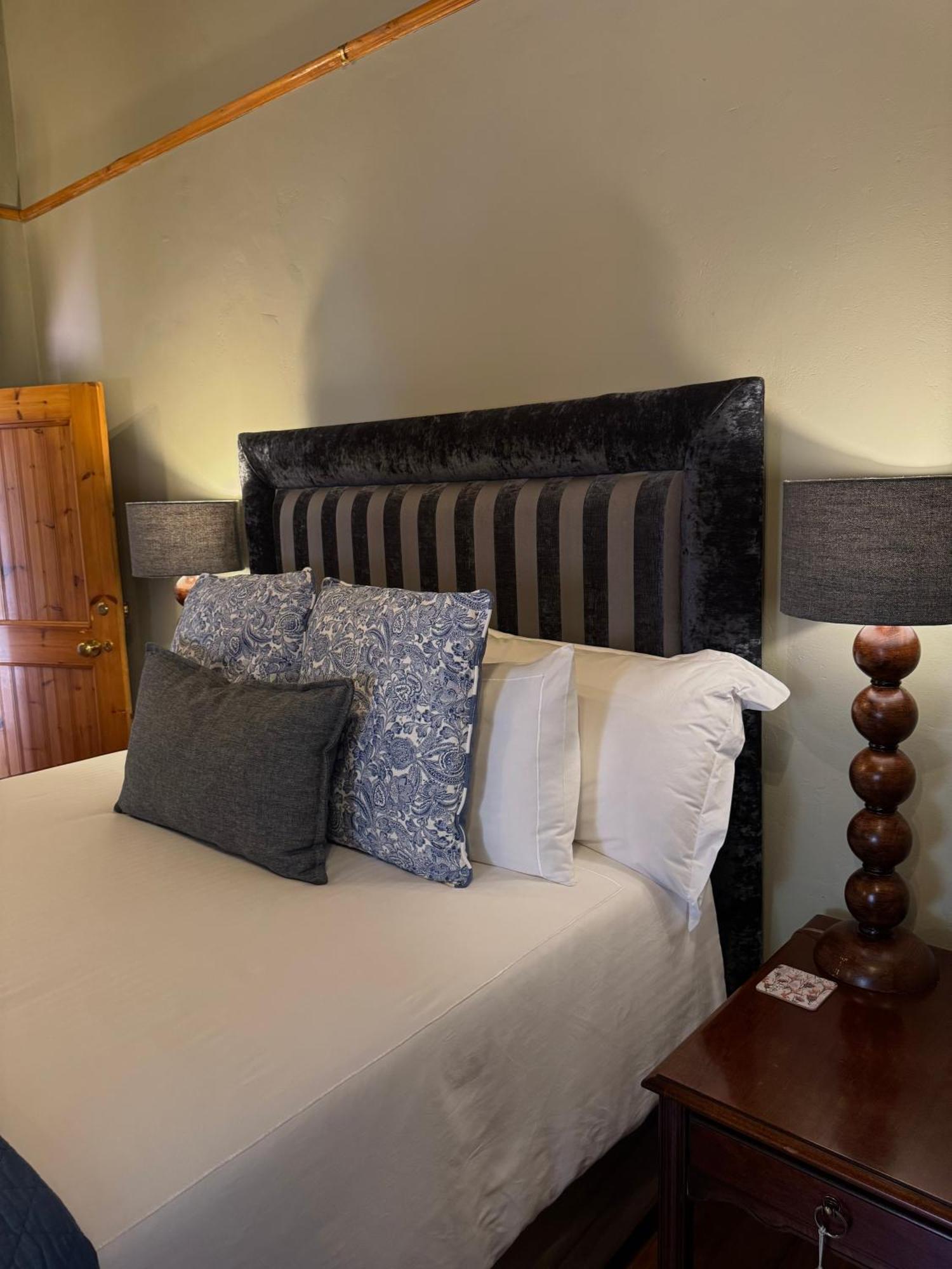 Port Wine Guesthouse Calitzdorp Bagian luar foto